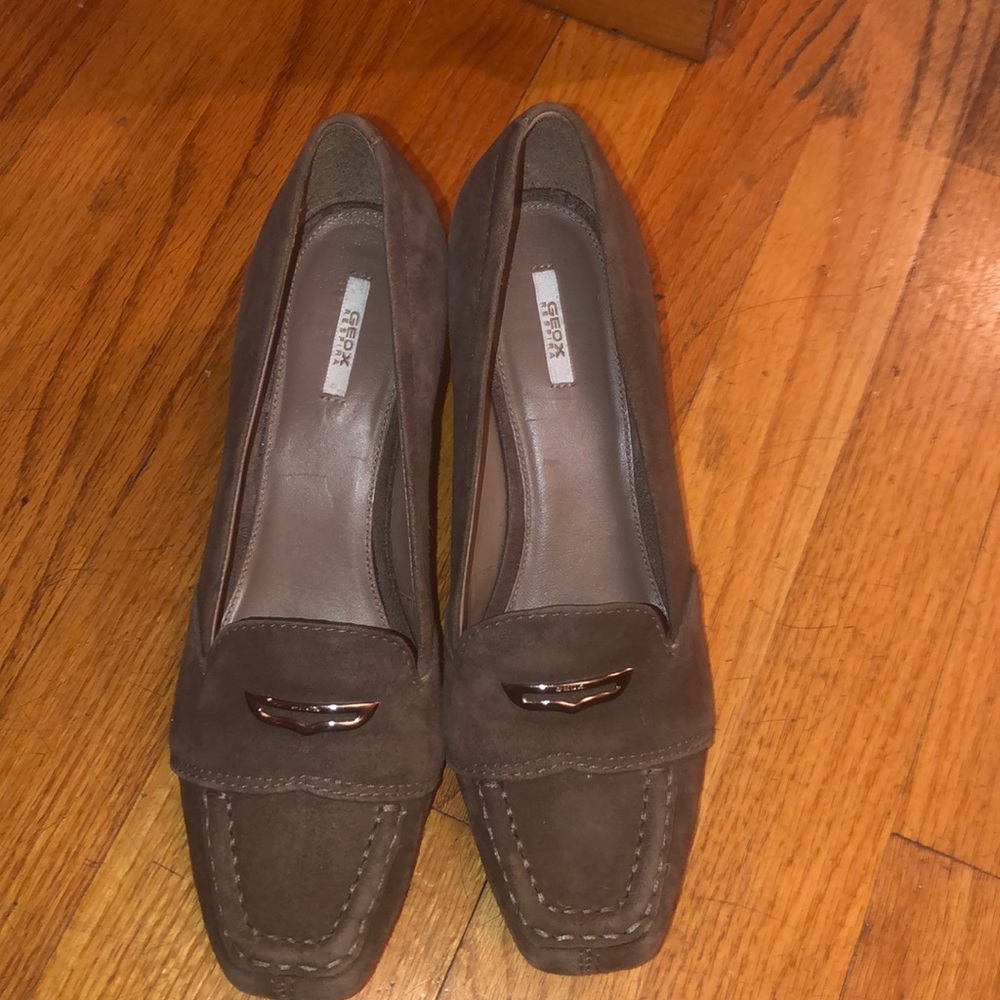 Grey suede Geox Respira pumps.